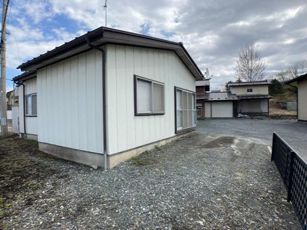 八戸市大字新井田字重地の土地