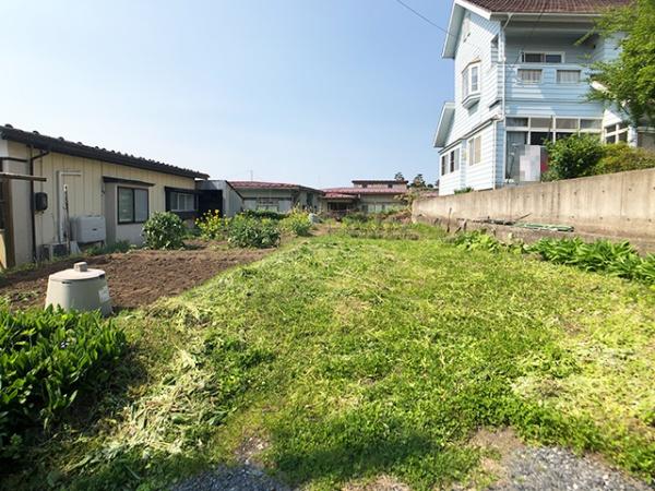 八戸市大字新井田字西平の土地