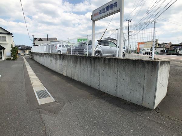 八戸市新井田小久保尻　売店舗　5154（W）