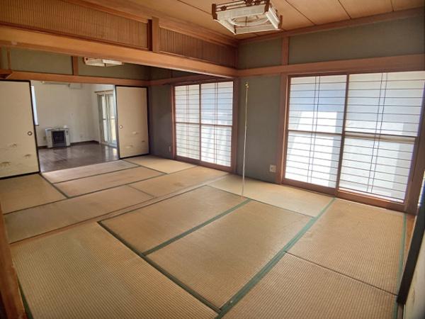 八戸市大字新井田字石動木の中古一戸建て