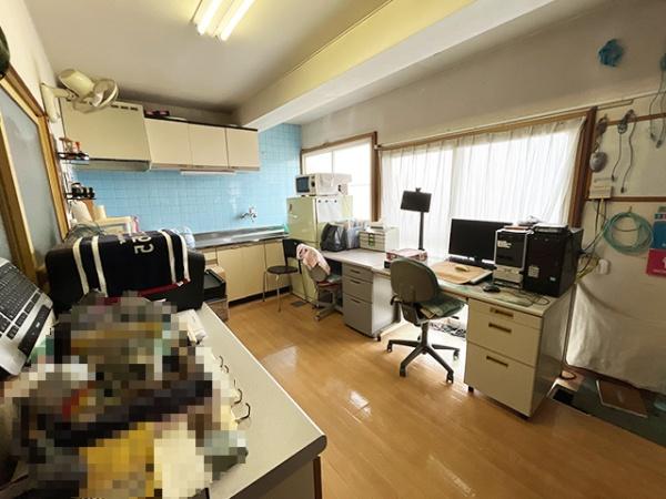 八戸市白銀台二丁目　売公衆浴場　5160（A）