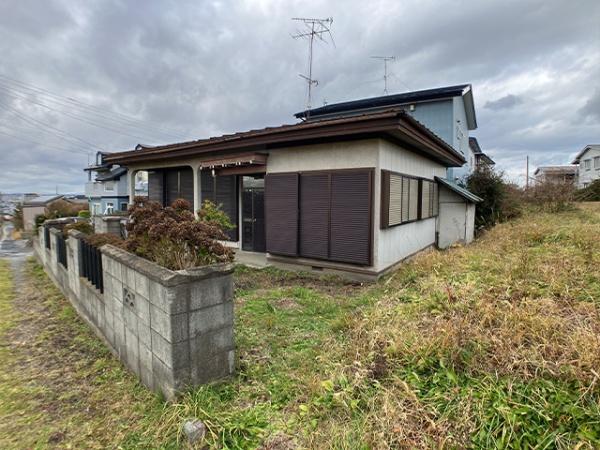 八戸市大字白銀町字栗沢道の土地