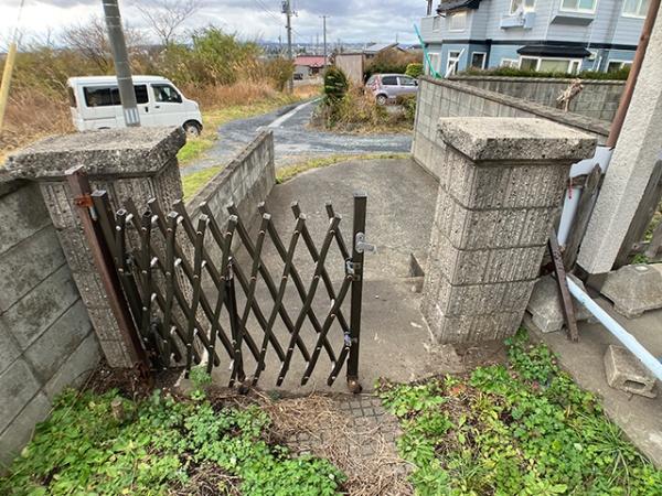 八戸市大字白銀町字栗沢道の土地