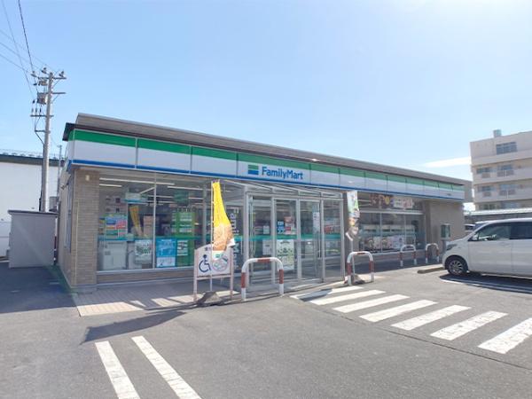 八戸市小中野５丁目の土地(ファミリーマート八戸湊橋店)
