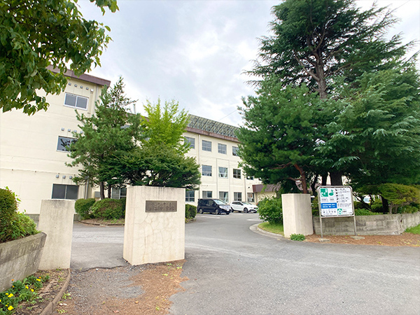 八戸市長根３丁目の土地(八戸市立第二中学校)