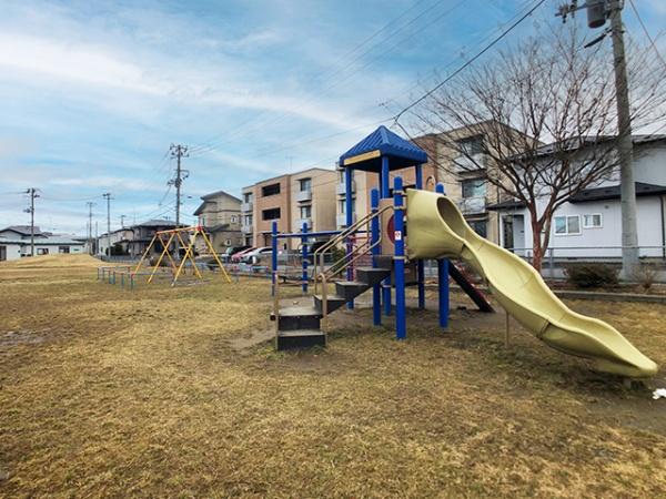 八戸市長根４丁目の土地(小待公園)