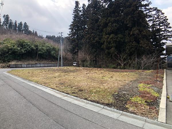 八戸市大字河原木字沢尻の土地