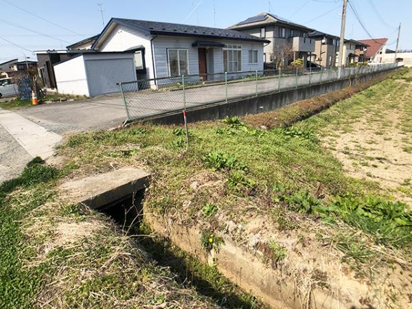 八戸市大字尻内町字尻内河原の土地