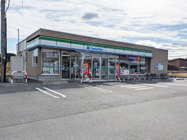 八戸市大字八幡字上樋田の土地(ファミリーマート八戸八幡店)