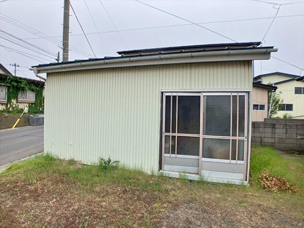 八戸市大字白銀町字人形沢の土地