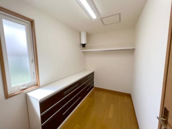 八戸市大字新井田字松山中野場の中古一戸建て