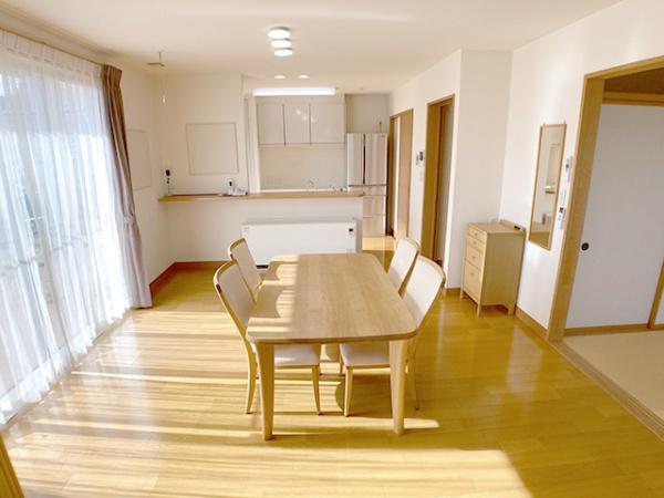 八戸市新井田松山中野場　中古住宅　6305（S）