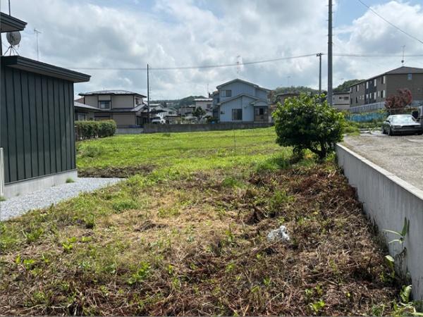 八戸市大字中居林字雷の土地