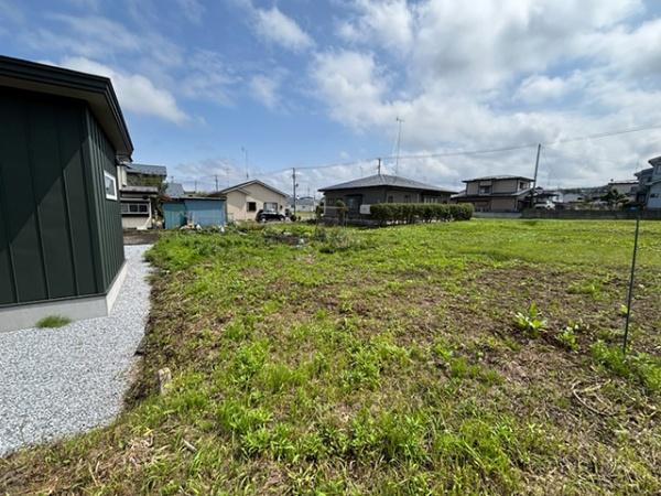 八戸市大字中居林字雷の土地