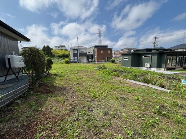 八戸市大字中居林字雷の土地
