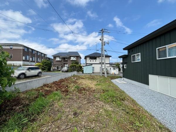 八戸市大字中居林字雷の土地