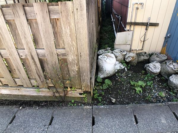 八戸市大字白銀町字左岩淵通の土地