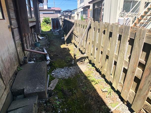 八戸市大字白銀町字左岩淵通の土地