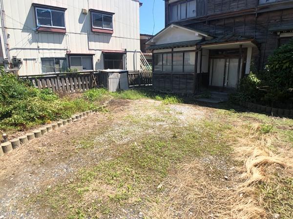 八戸市大字白銀町字左岩淵通の土地