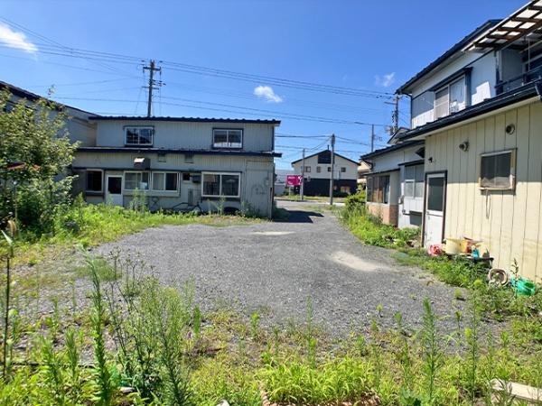 八戸市大字白銀町字三島上の土地