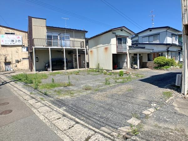 八戸市大字白銀町字三島上の土地