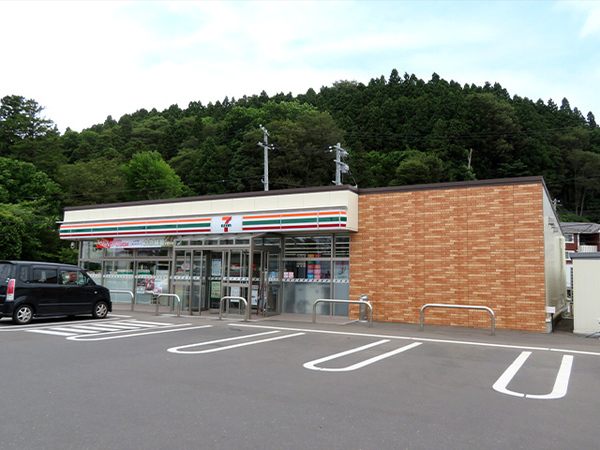 八戸市下長３丁目の土地(セブンイレブン八戸小田店)