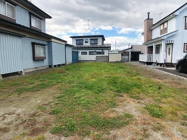 八戸市大字白銀町字左岩淵通の土地