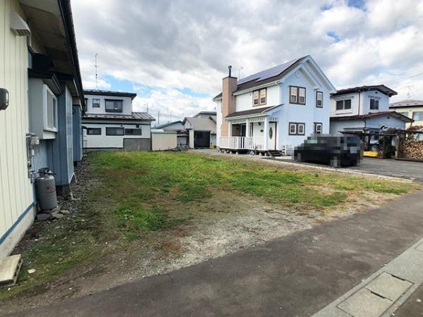 八戸市大字白銀町字左岩淵通の土地