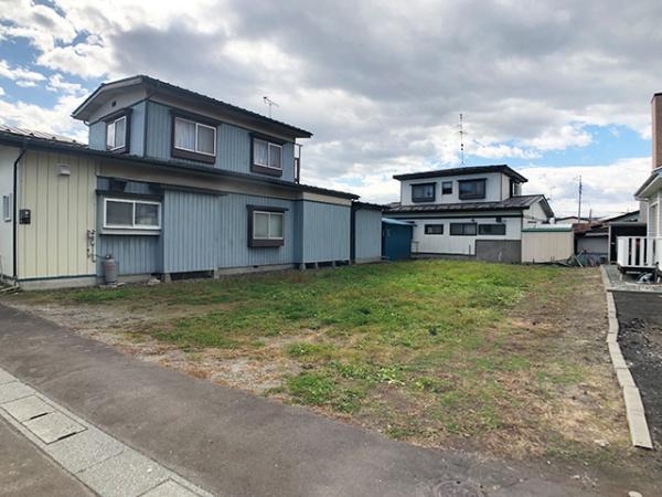 八戸市大字白銀町字左岩淵通の土地