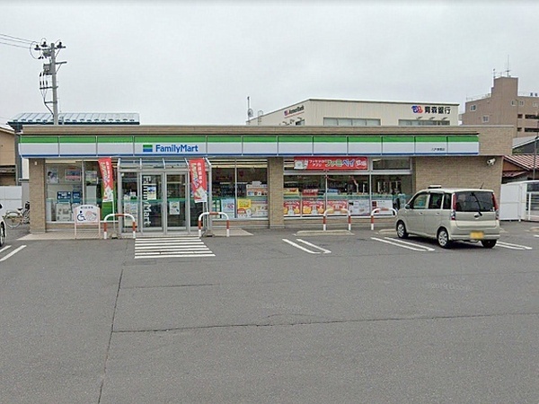 八戸市小中野７丁目の土地(ファミリーマート八戸湊橋店)