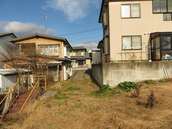 八戸市大字新井田字石仏の土地