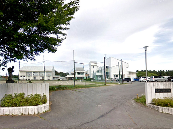 三戸郡階上町蒼前西1丁目の土地(階上町立石鉢小学校)