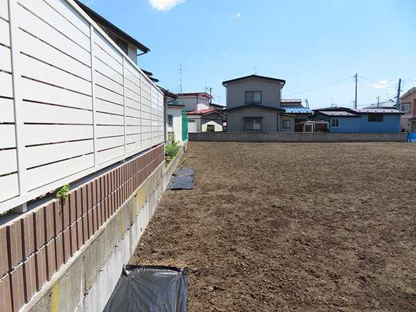 八戸市大字湊町字穴畑の土地