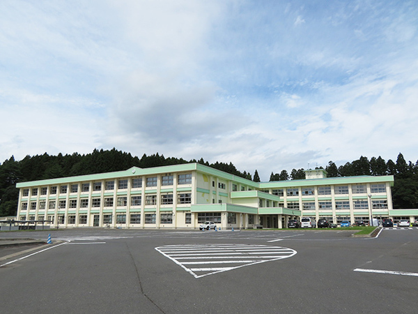 上北郡おいらせ町洋光台2丁目の土地(おいらせ町立百石中学校)