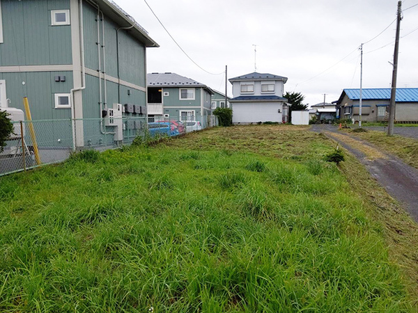 八戸市大字市川町字尻引前山の土地