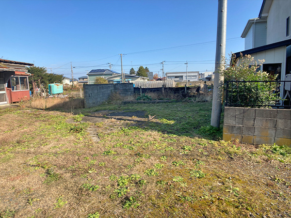 八戸市大字市川町字尻引前山の土地