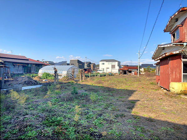 八戸市大字市川町字尻引前山の土地