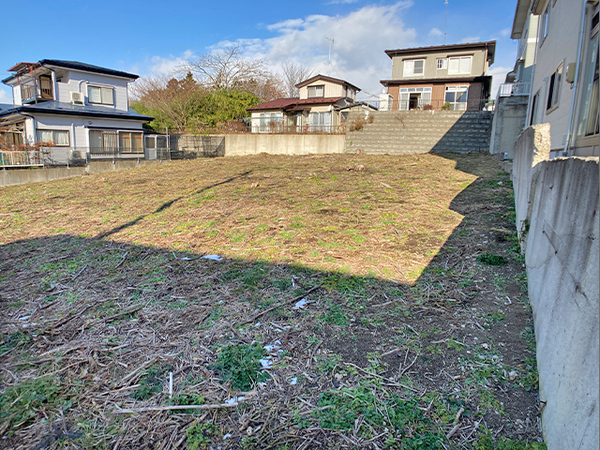 八戸市大字新井田字石動木の土地