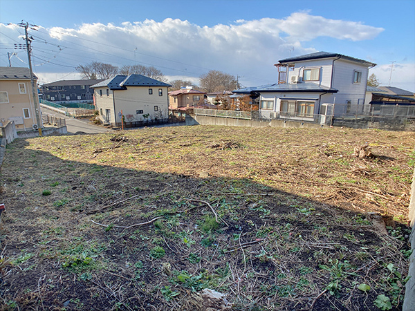 八戸市大字新井田字石動木の土地