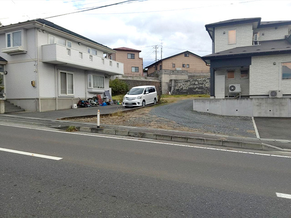 八戸市大字新井田字長塚森の土地