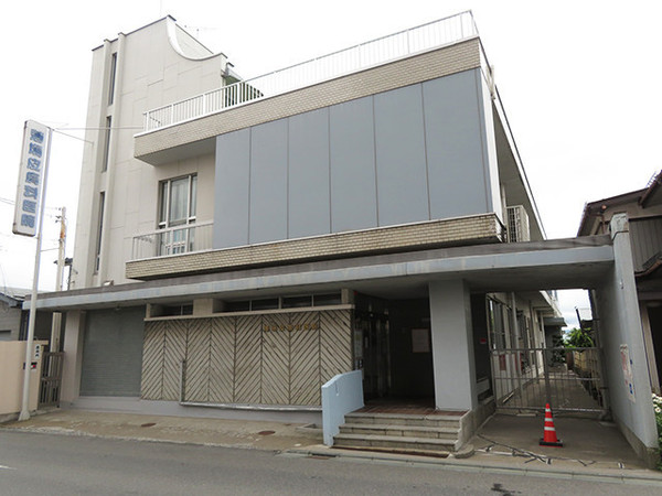 八戸市柏崎2丁目の土地(薄場皮膚科医院)