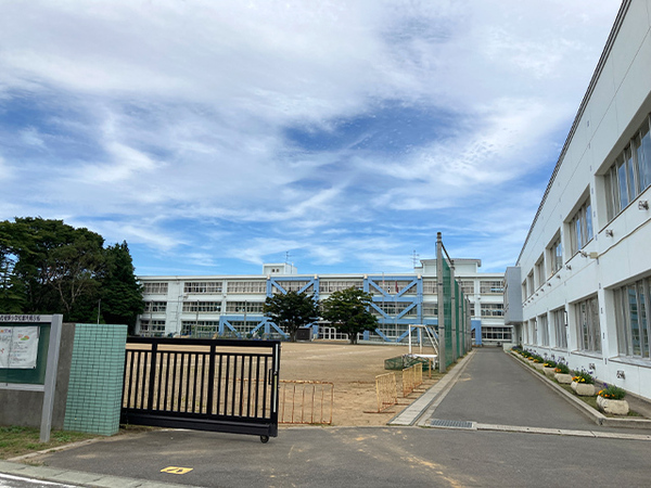 八戸市大字市川町字尻引堤沢の土地(八戸市立桔梗野小学校)