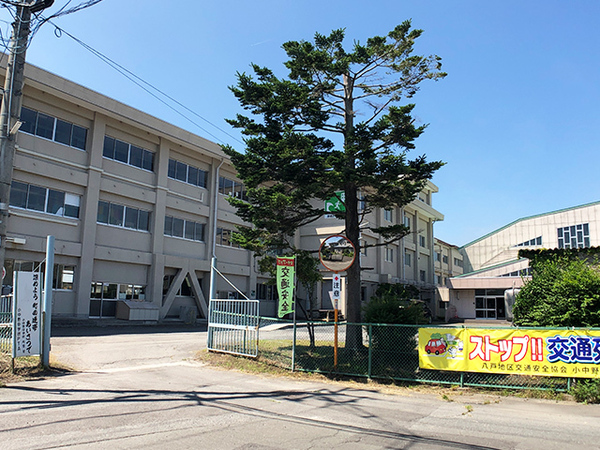 八戸市小中野５丁目の土地(八戸市立小中野中学校)