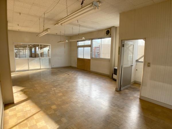 八戸市城下二丁目　売店舗　5137（A）