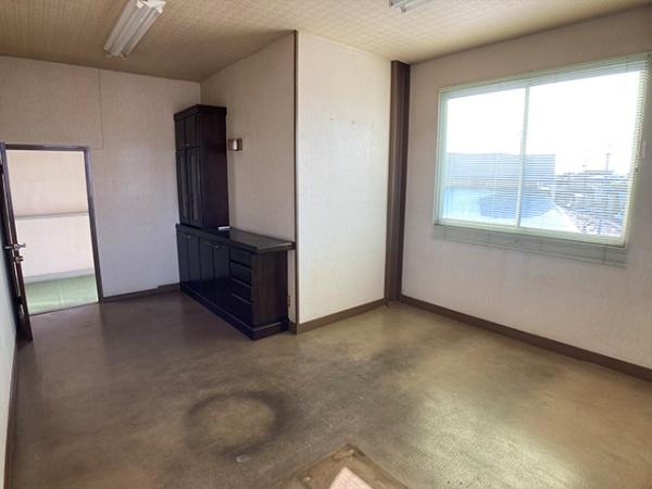 八戸市城下二丁目　売店舗　5137（A）