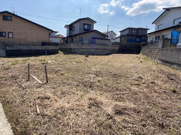 八戸市大字新井田字長塚森の土地