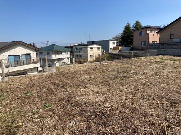 八戸市大字新井田字長塚森の土地