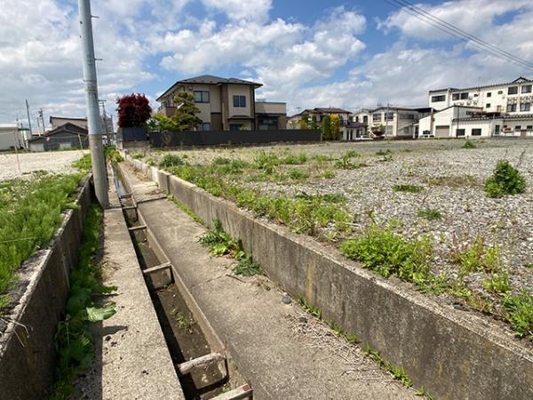 八戸市大字尻内町字八百刈の土地