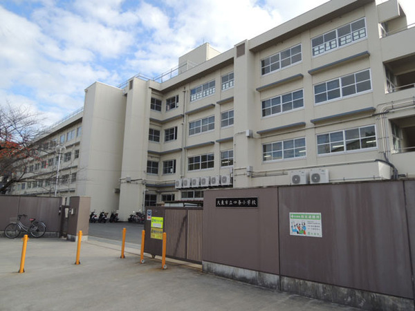 大東市中垣内２丁目の中古一戸建て(大東市立四条小学校)