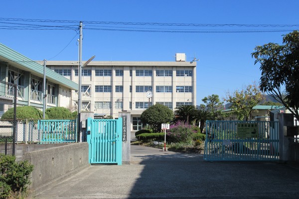 寝屋川市河北西町の土地(寝屋川市立堀溝小学校)